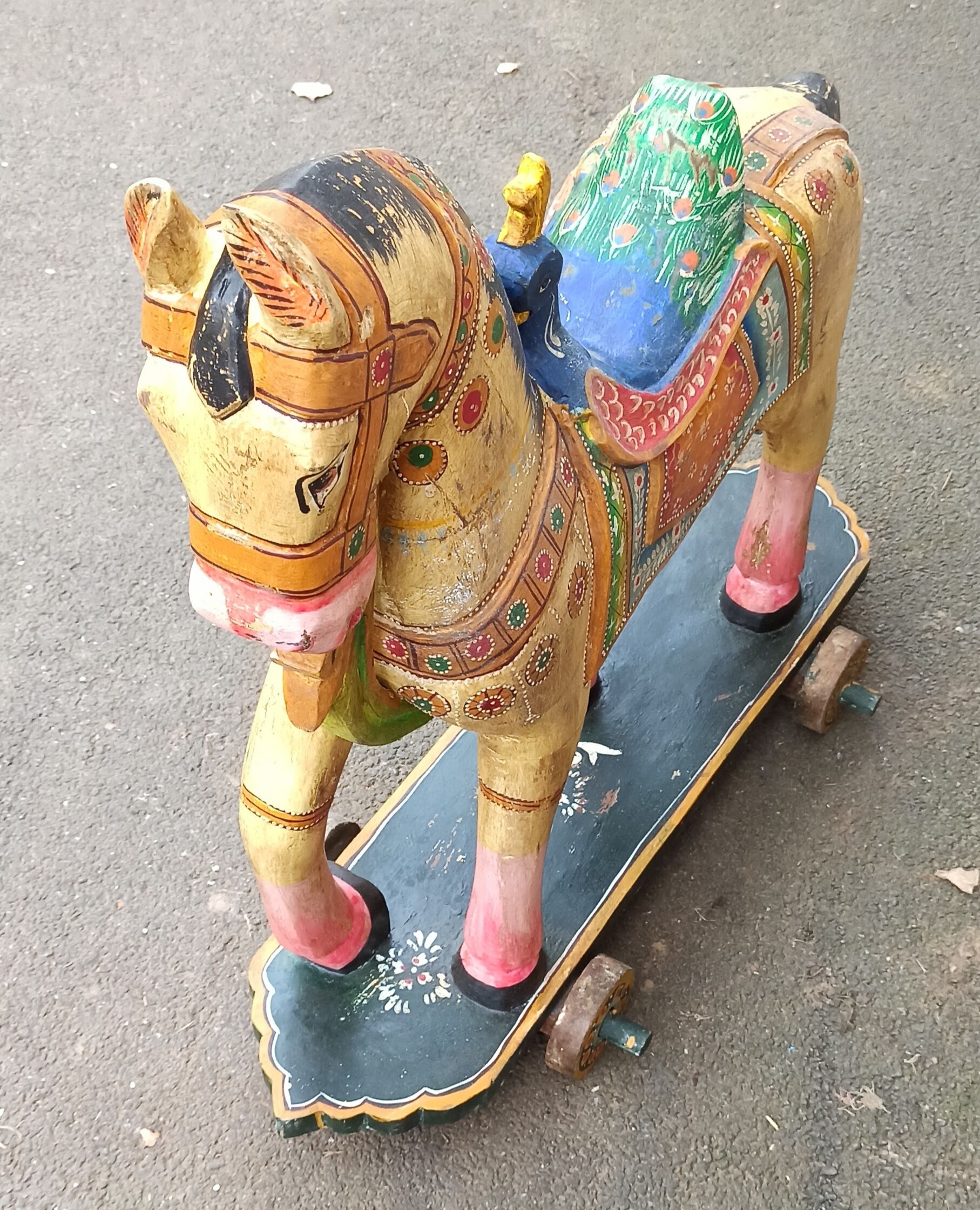Cheval en bois