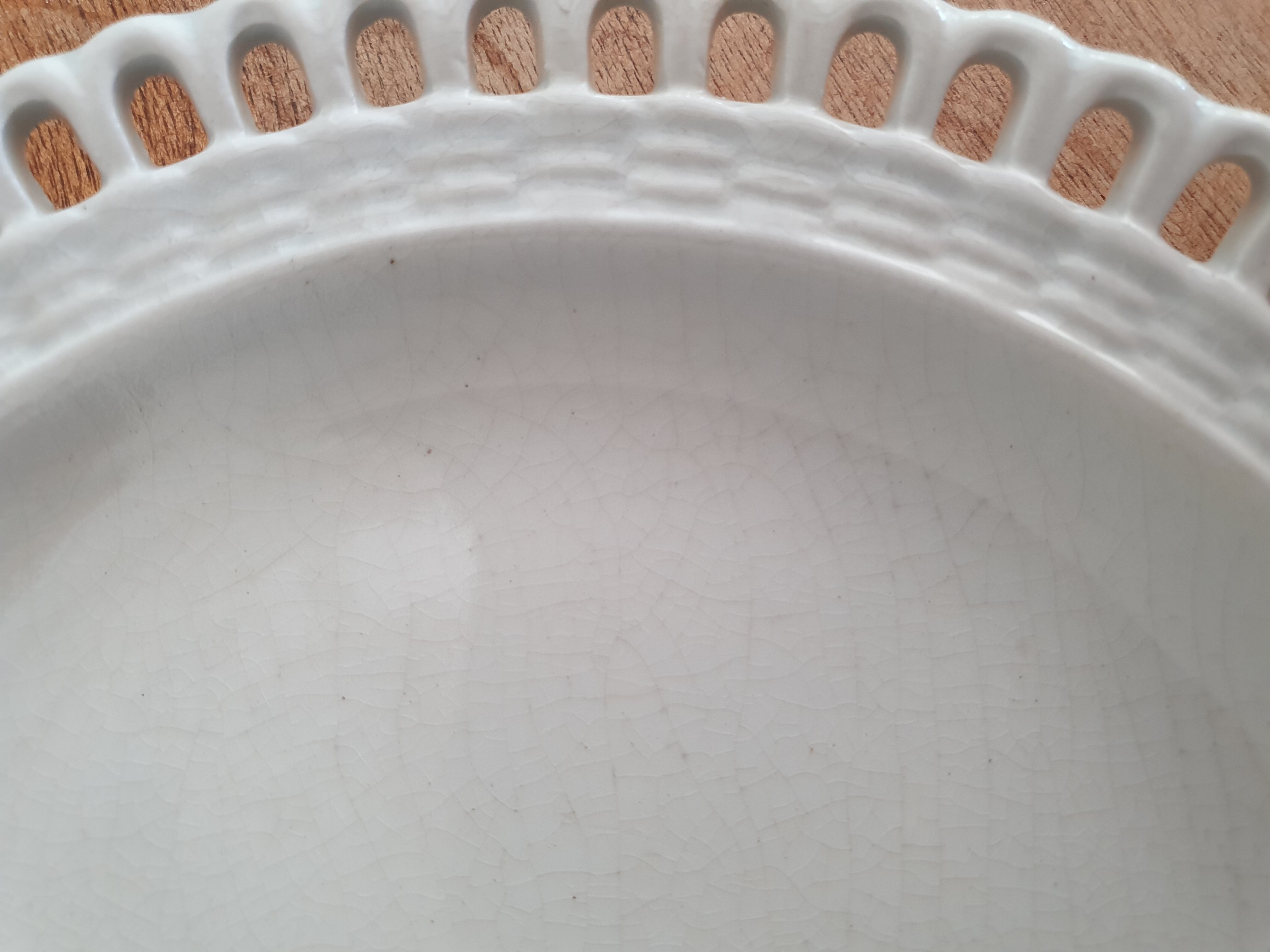 4 lace plates