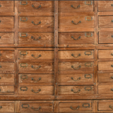 Meuble de rangement en teck ancien à 40 tiroirs