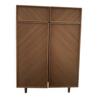Madeleine oak chest of drawers