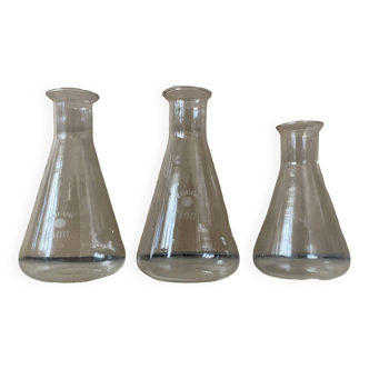 Lot of 3 old Erlenmeyer flasks / chemistry