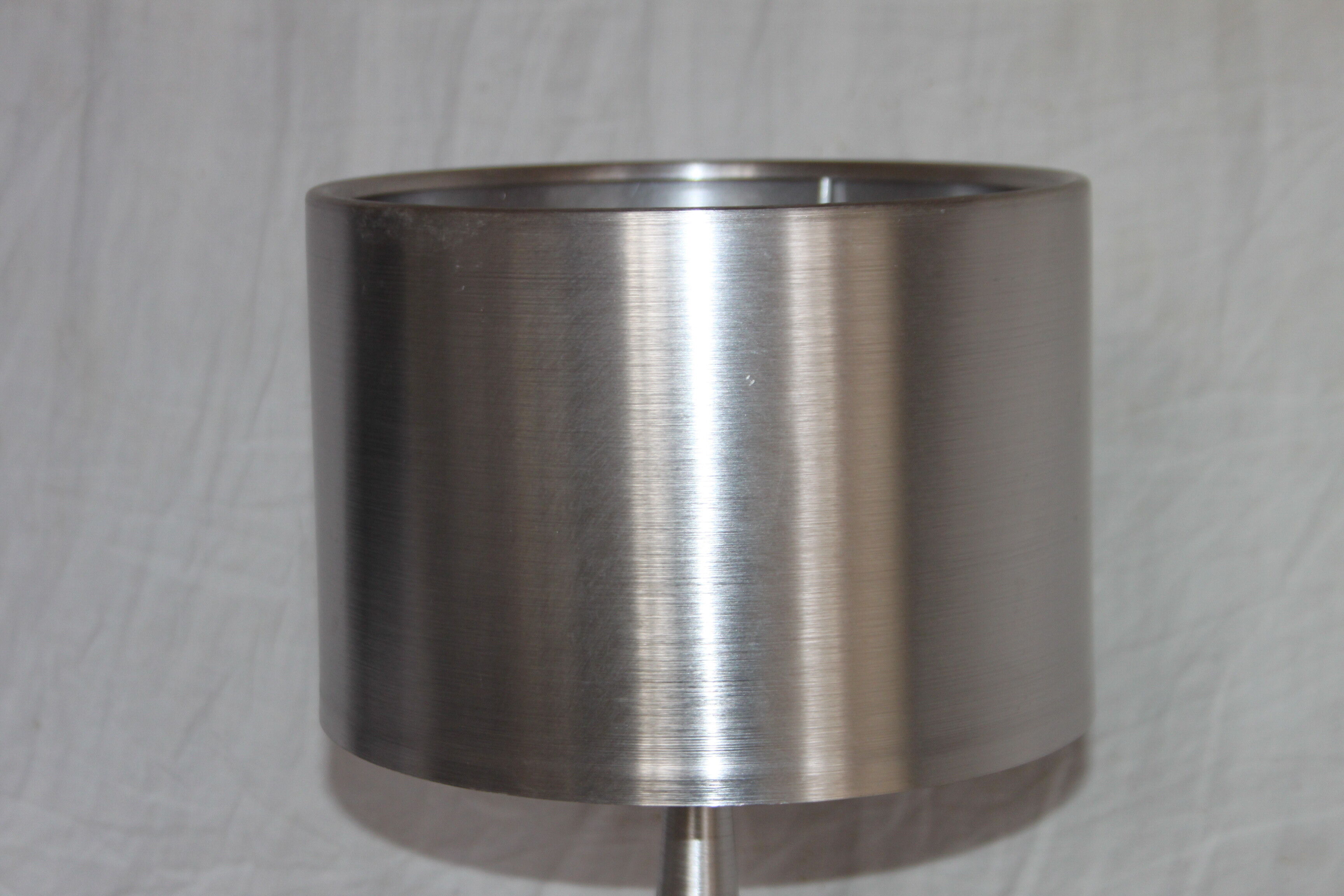 Lampe vintage en aluminium brossé