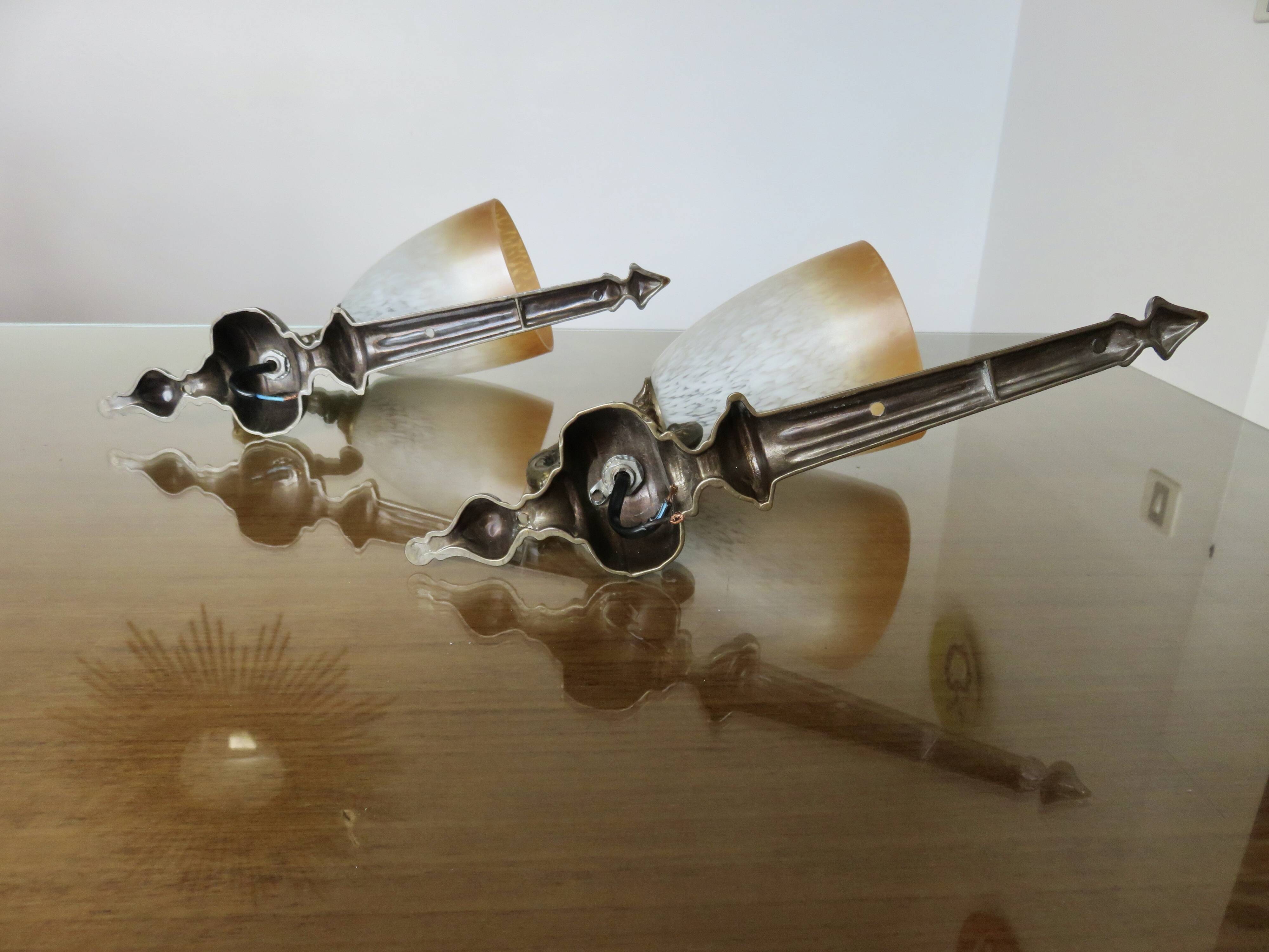 Pair of art deco wall lights in marbled glass and brass