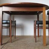 Mr. Gascoin's alvéole, round table