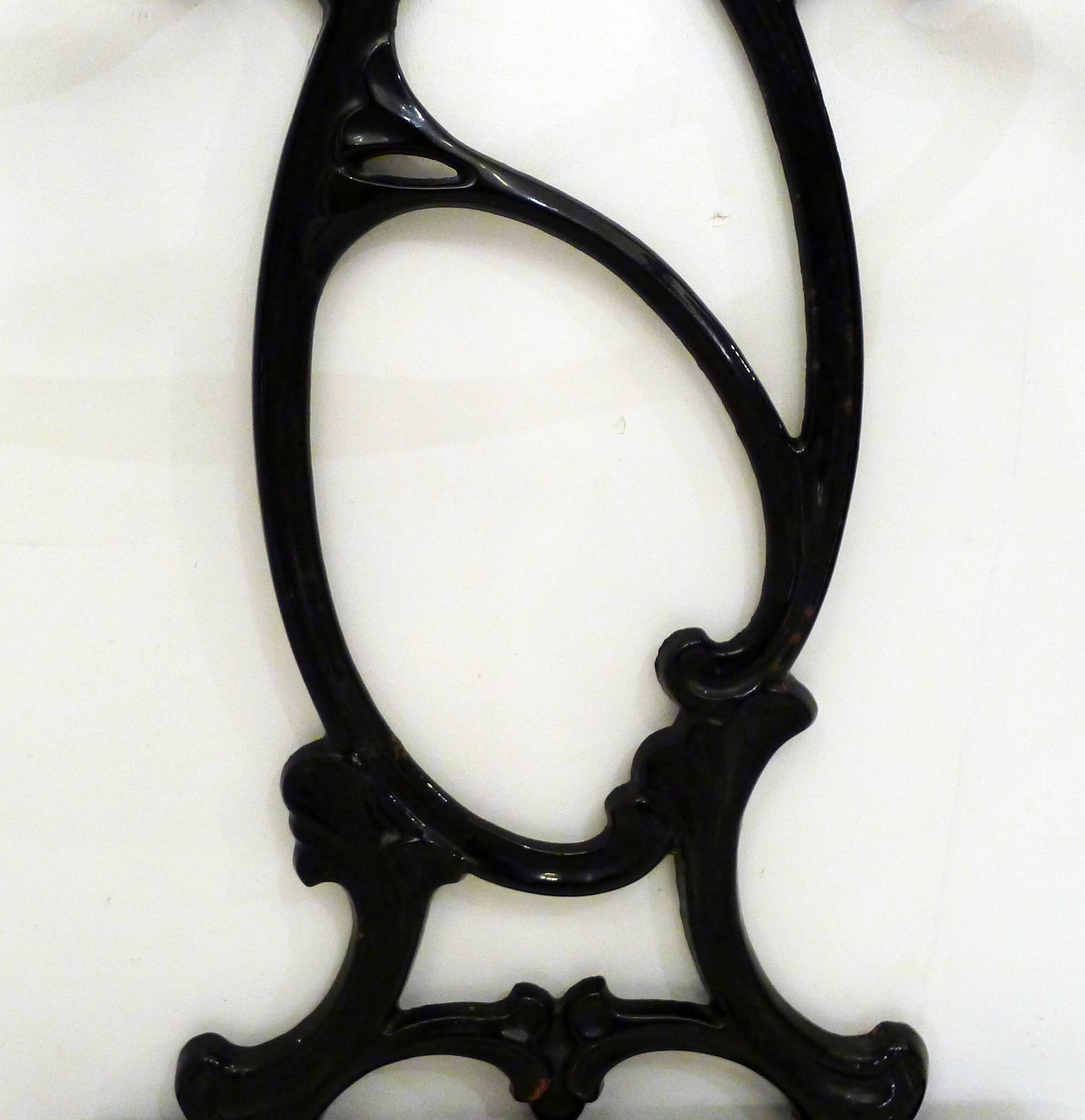 Enameled cast iron umbrella stand