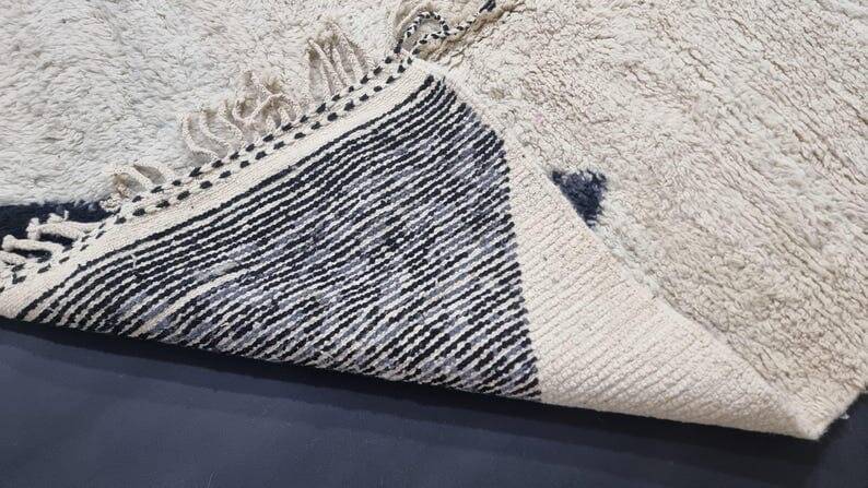 Handmade Beni Ouraine rug, size 150 x 250 cm