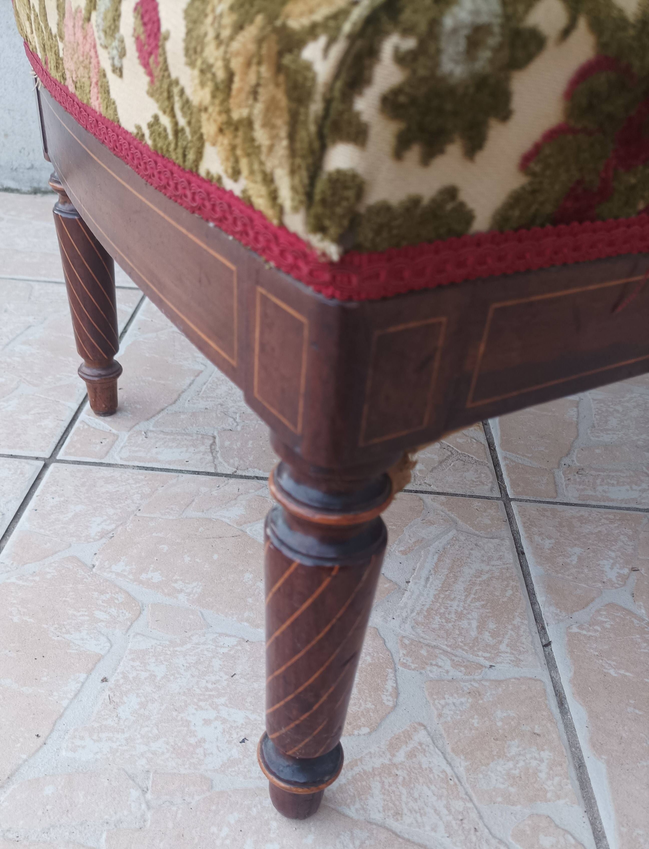 Louis XIII prie-dieu in mahogany, 19th century.