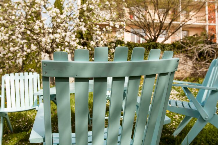 Salon de jardin 60's table 6 personnes + 4 fauteuils bleu azur restauré