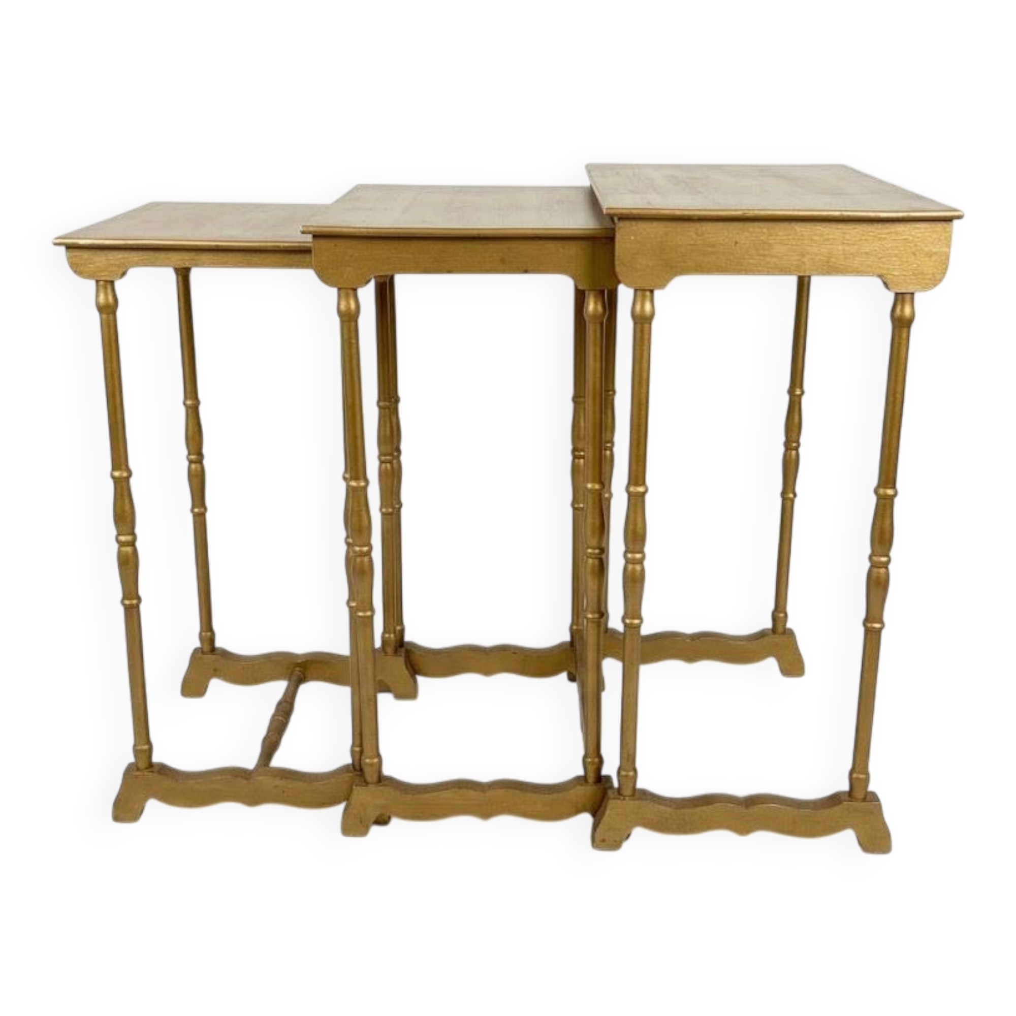 Set of 3 nesting tables – Golden finish