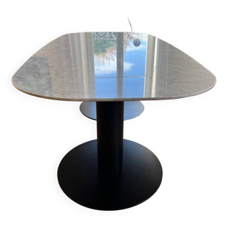 Table en marbre de Carrare