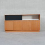 Buffet moderniste du milieu du siècle De Coene