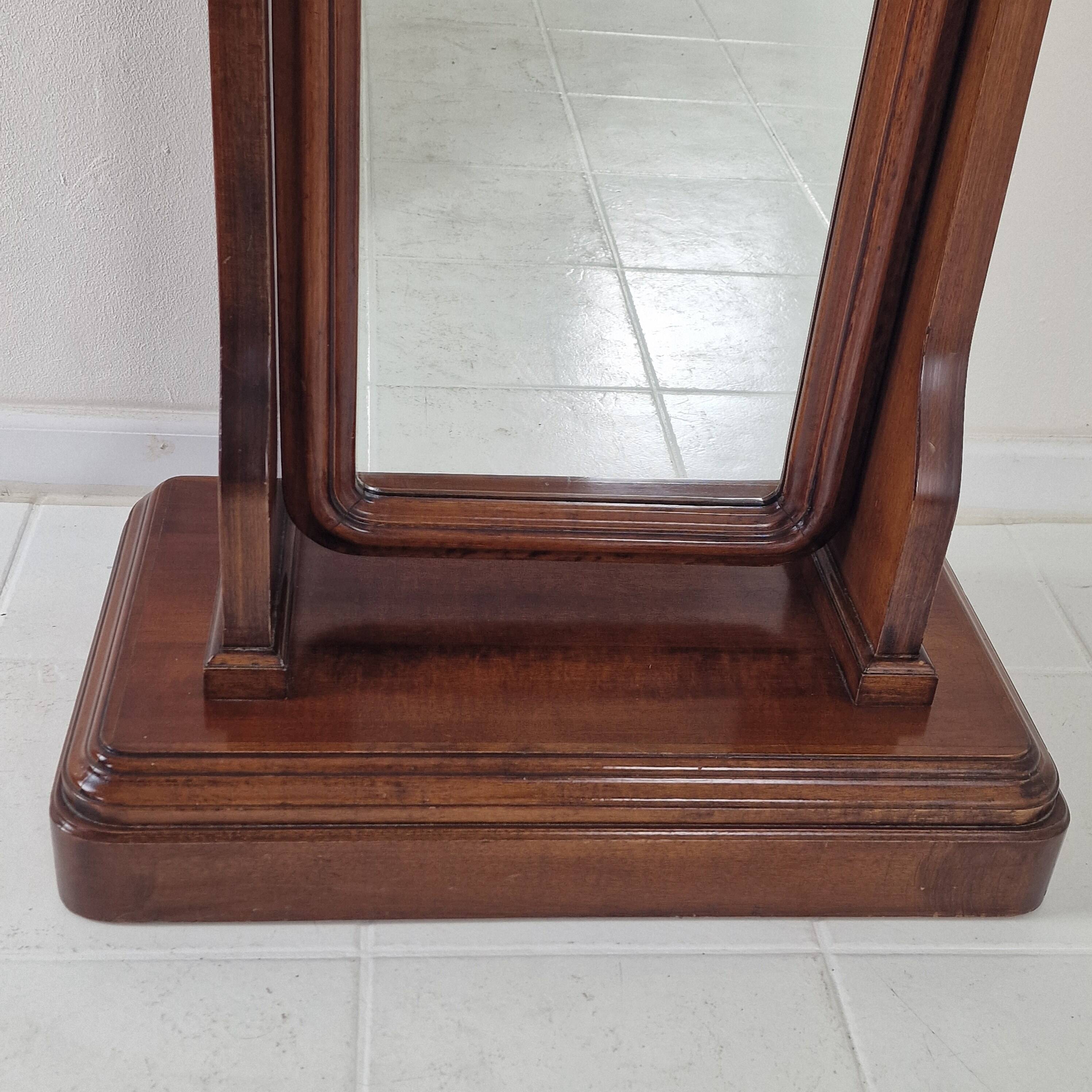 Italian Mid-Century Modern 'Psyché' Floor Mirror – Circa 1960s