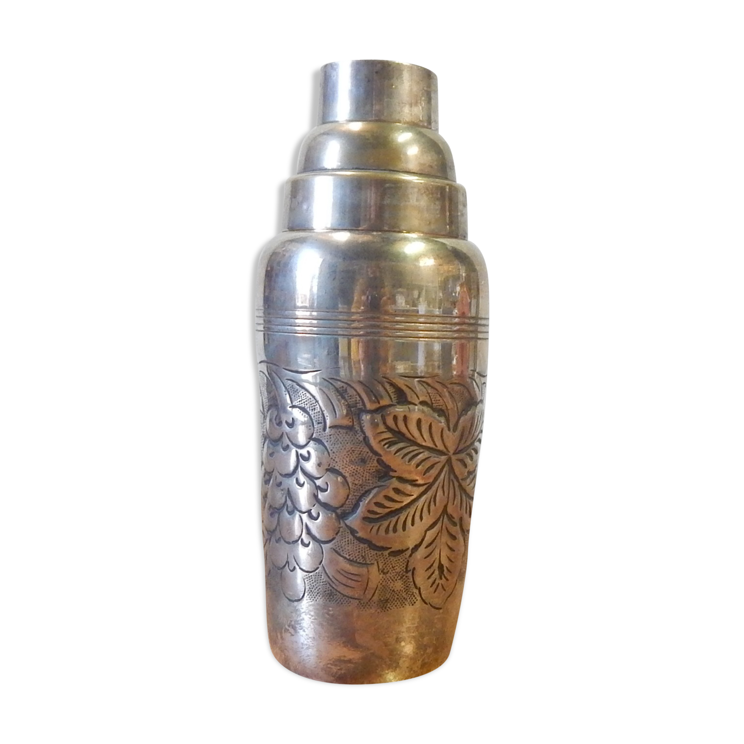 Old shaker silver metal