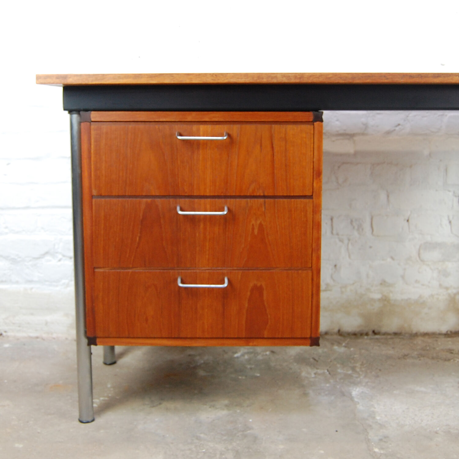 Desk ET62 by Cees Braakman for Pastoe 1950s