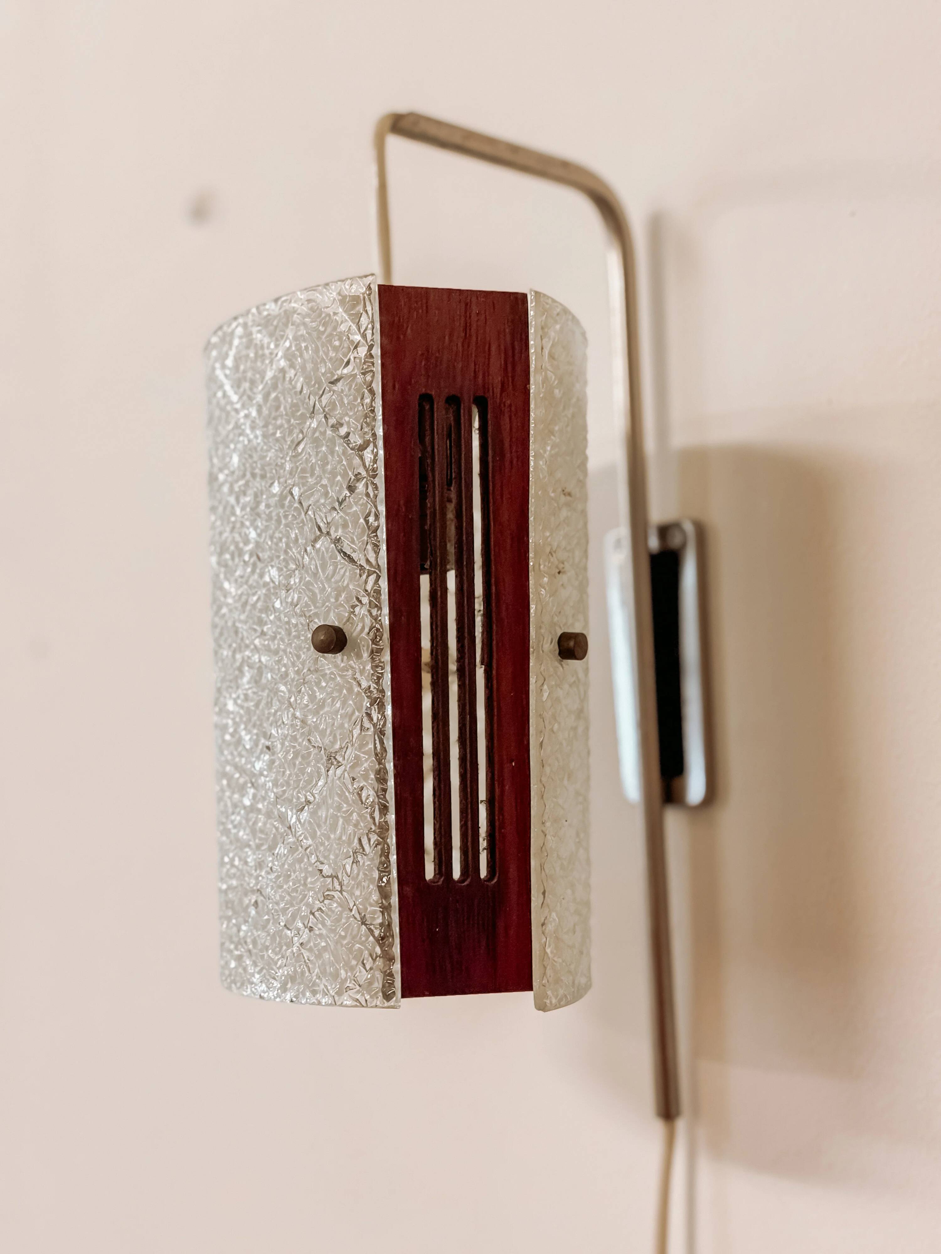 Mid-Century wall-mounted sconce in glass, 1960s