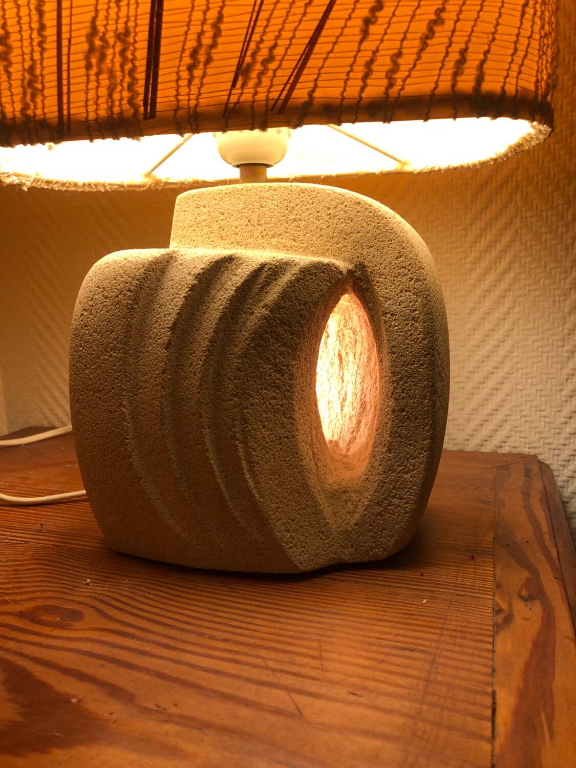 Brutalist lamp in carved stone by Albert Tormos.