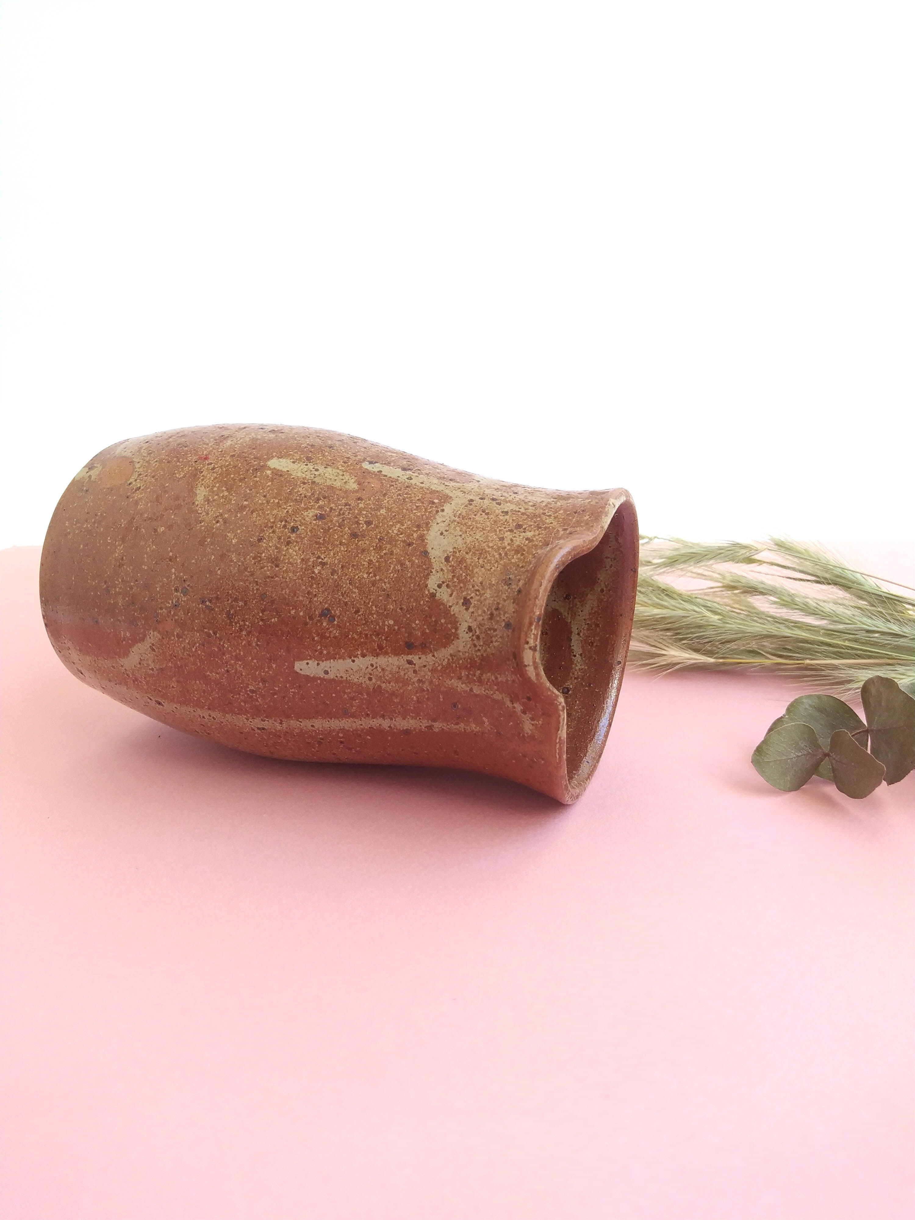 Pitcher/carafe in vintage sandstone