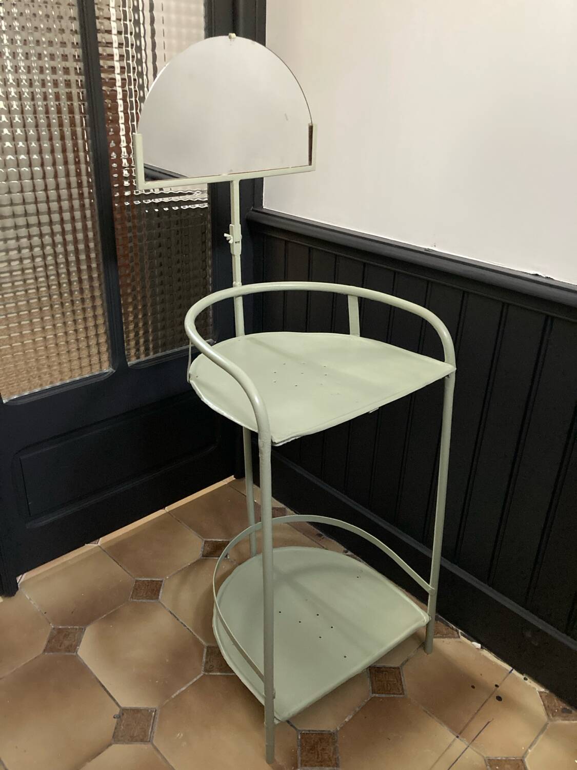 Coiffeuse, chevet en métal, années 50