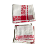 Large tablecloth in vintage damask