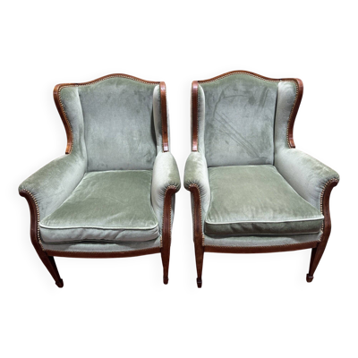Paire de bergères à oreilles de style Louis XVI