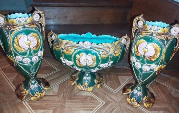 Garniture de cheminée en barbotine