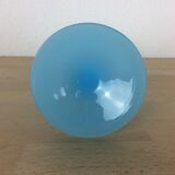Vase en opaline émaillée, soliflore bleu