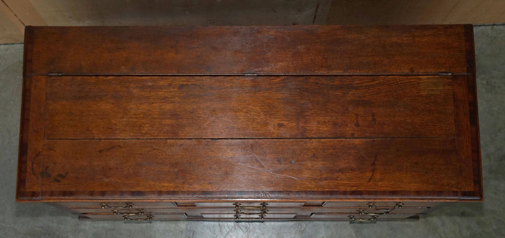 Commode Mule anglaise XVIIIe siècle à dessus pliant en chêne Georgian