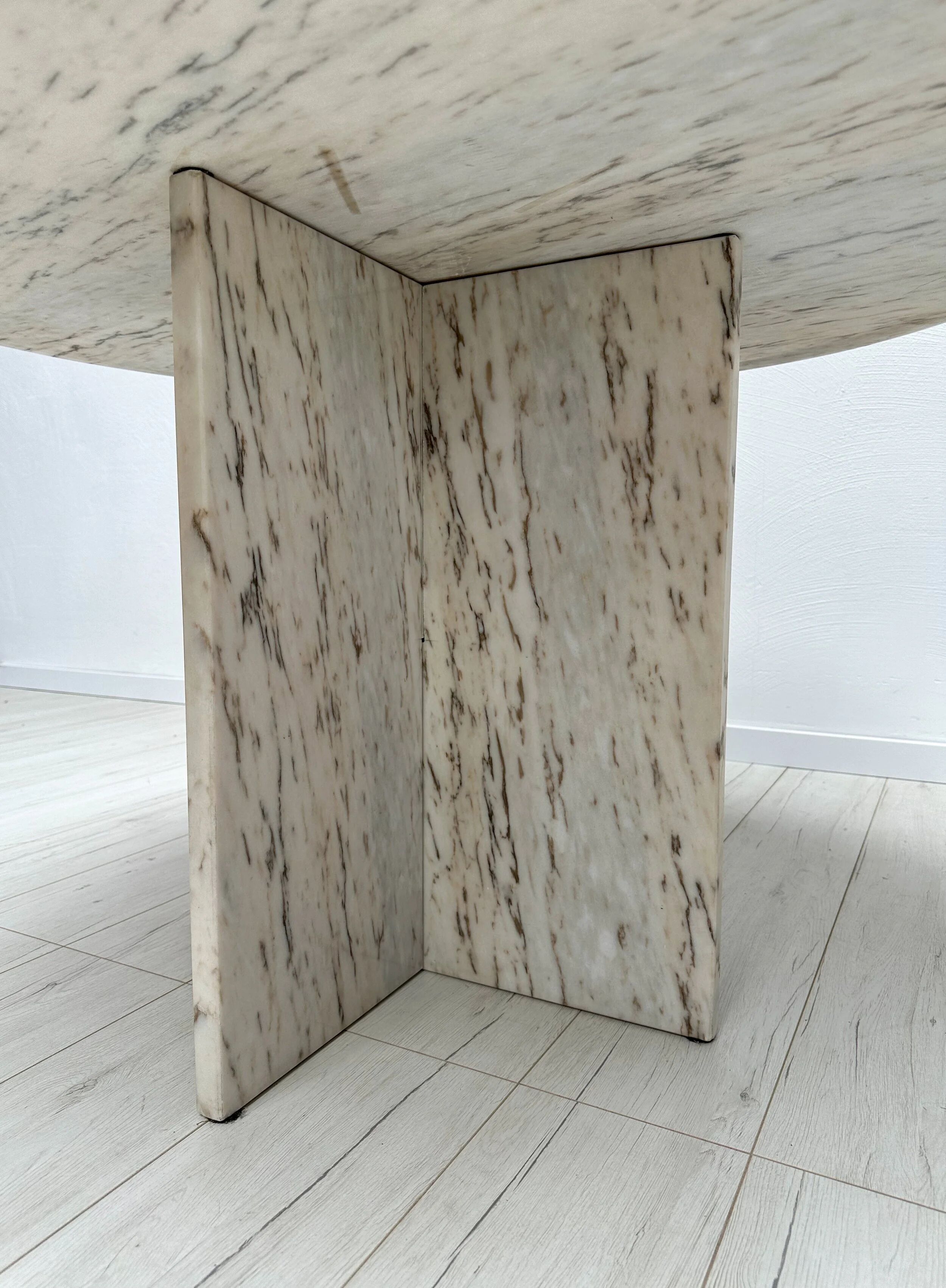 ‘70s Unique Large Round Vintage Marble Dining Table