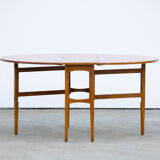Dining table in scandinavian teck 1960