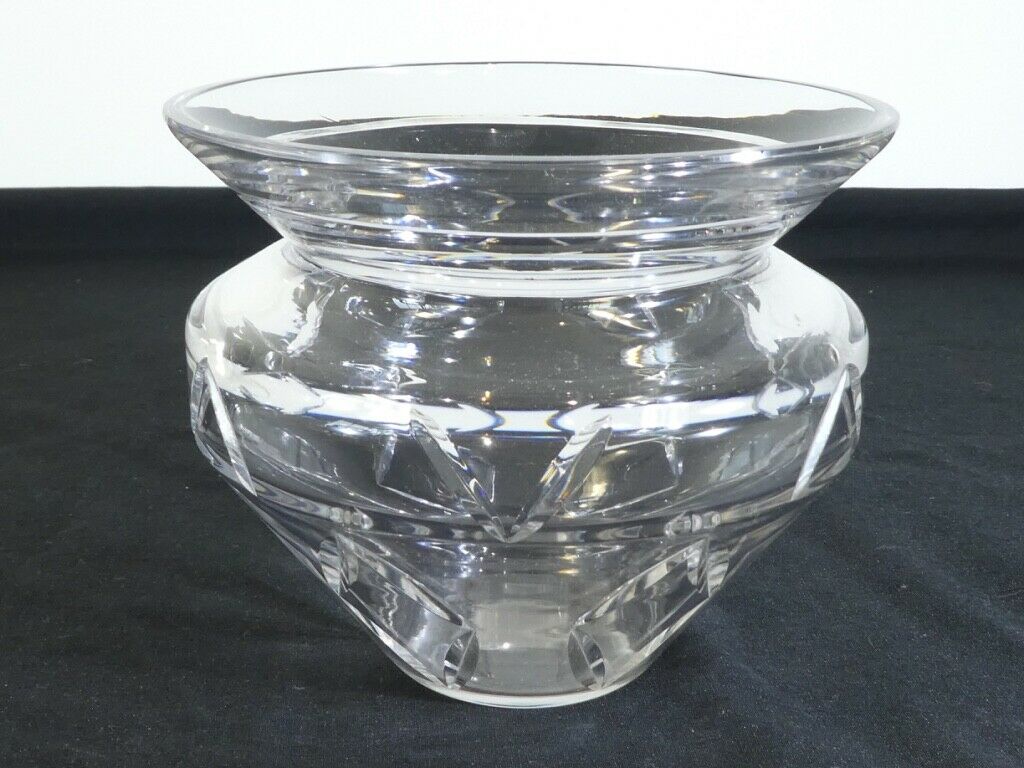 Cut crystal vase