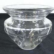 Vase en cristal taillé