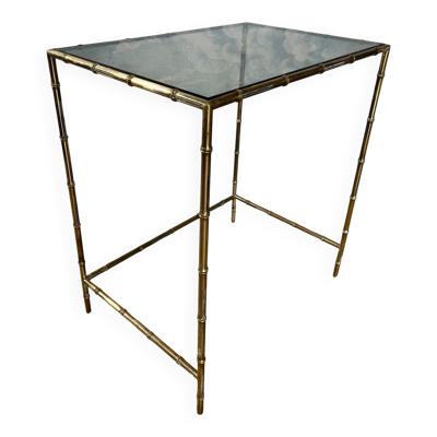 Table d'appoint en faux bambou avec verre fumé sur cadre en laiton, dans le style de Maison Jansen, France, années 1970, Hollywood Regency