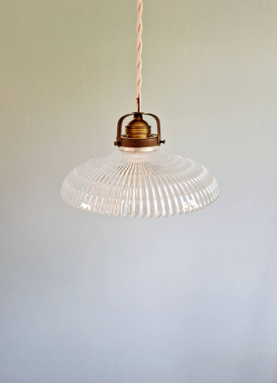 Art Deco pendant light in grooved glass, 1920s-30s