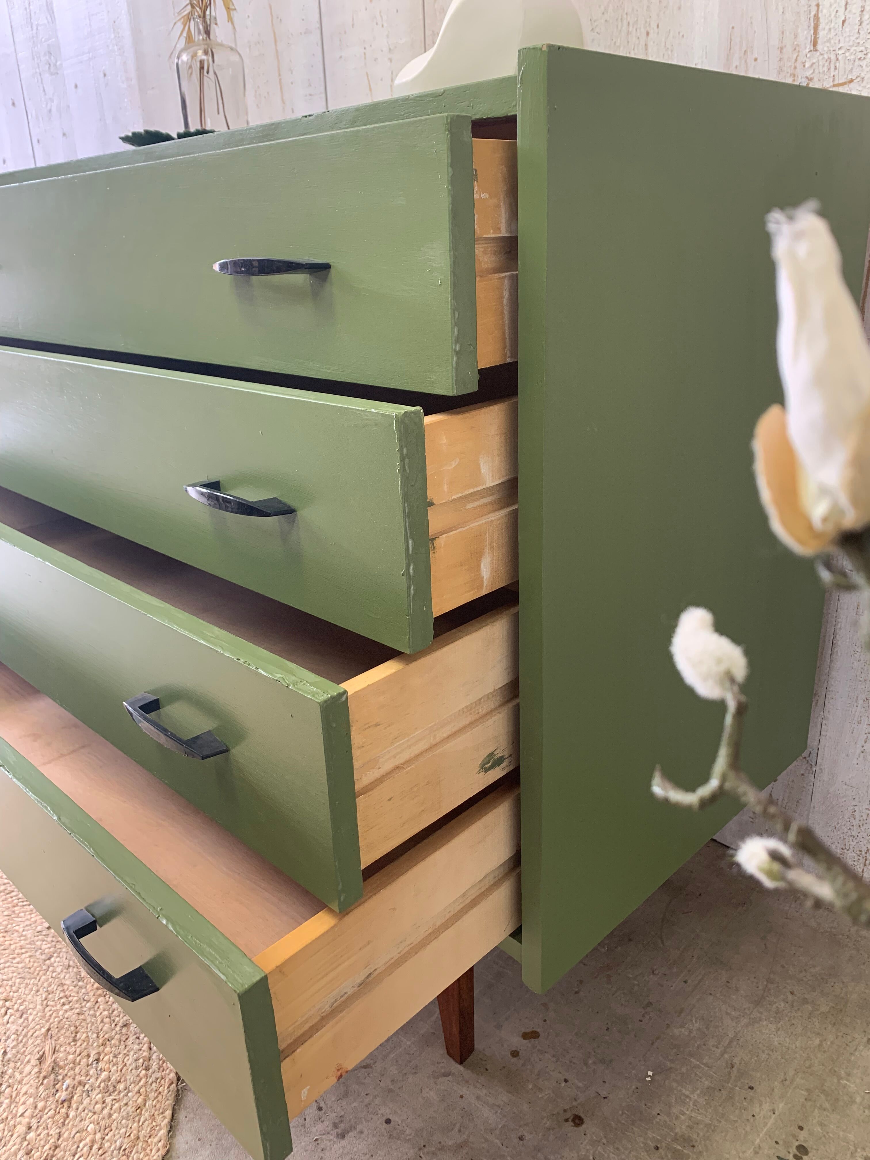 Chest of drawers from the 50s