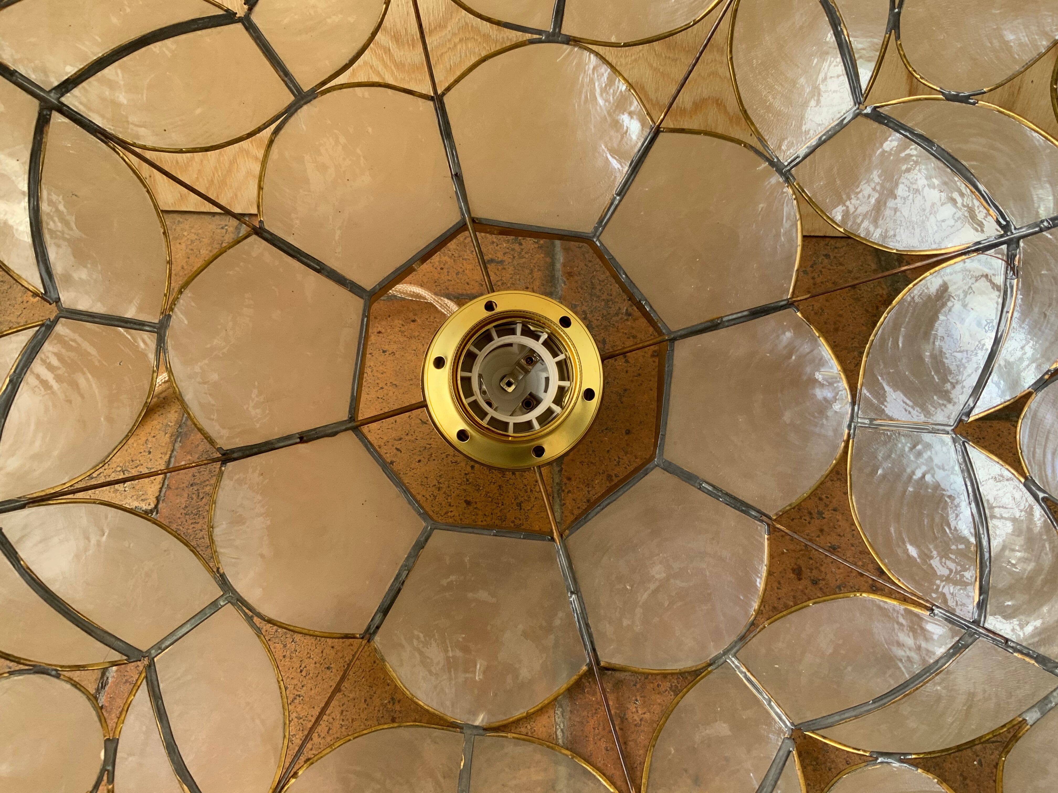 Vintage mother-of-pearl suspension