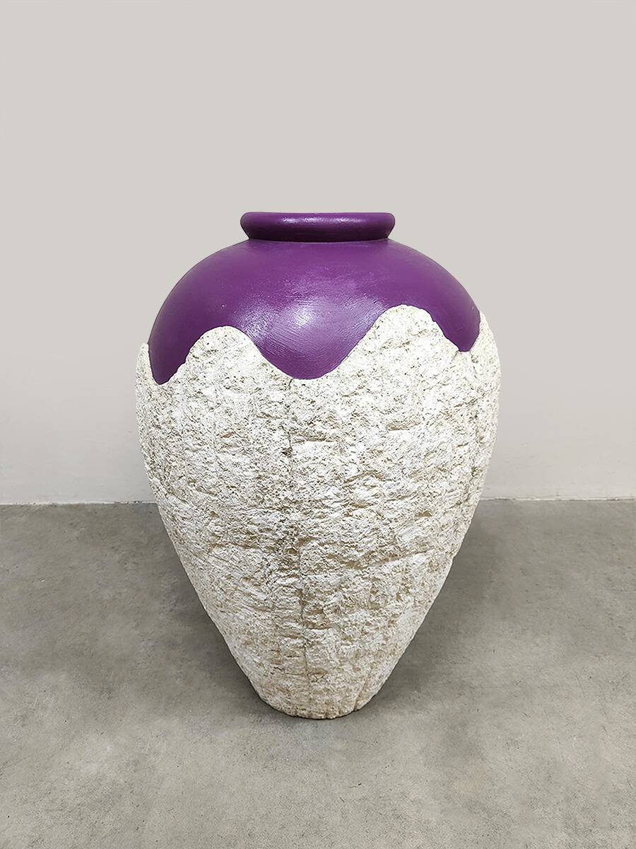 Vintage mactan stone vase XXL 'Color dip'