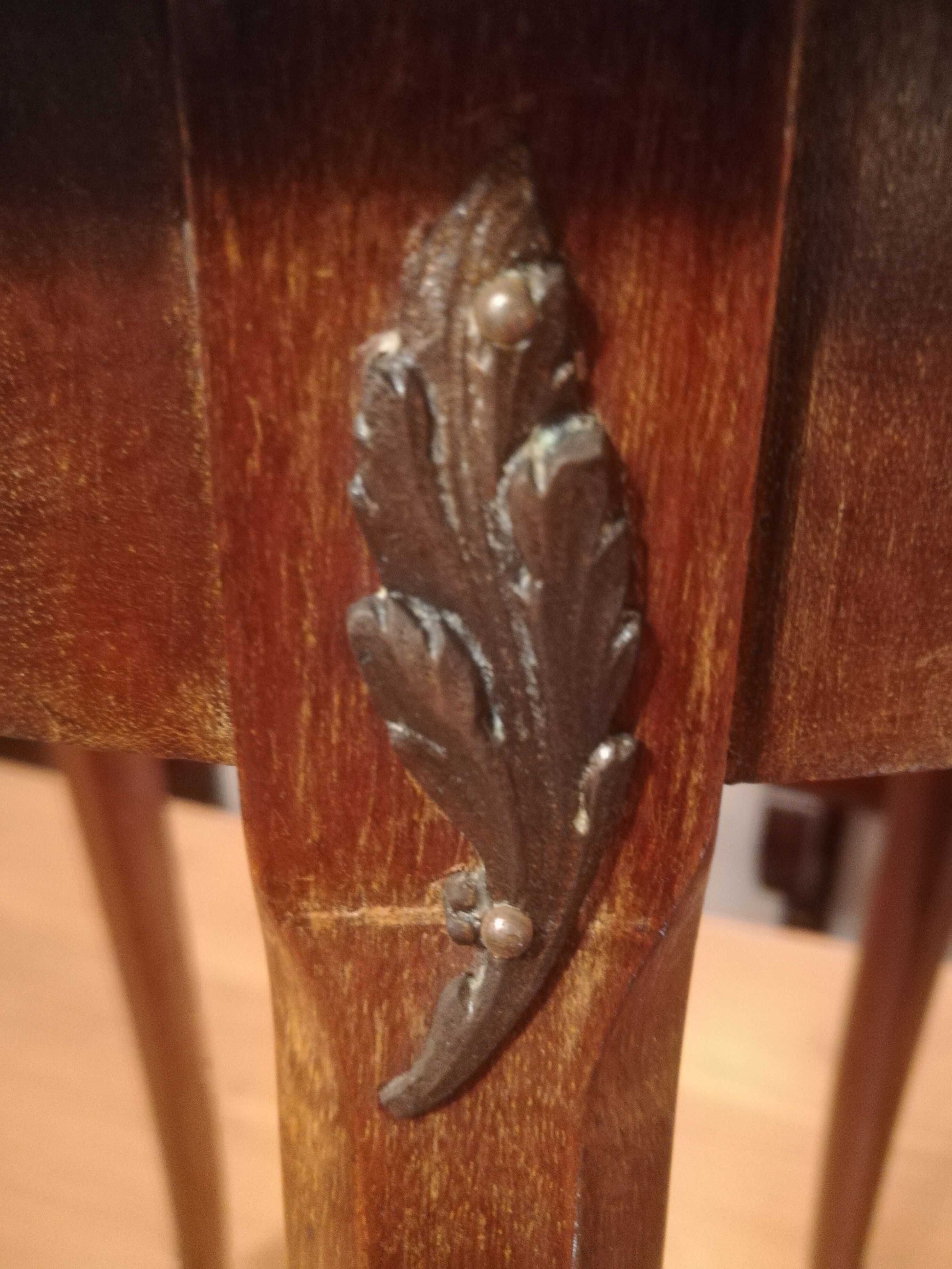 Tripod coffee table in mahogany and marble