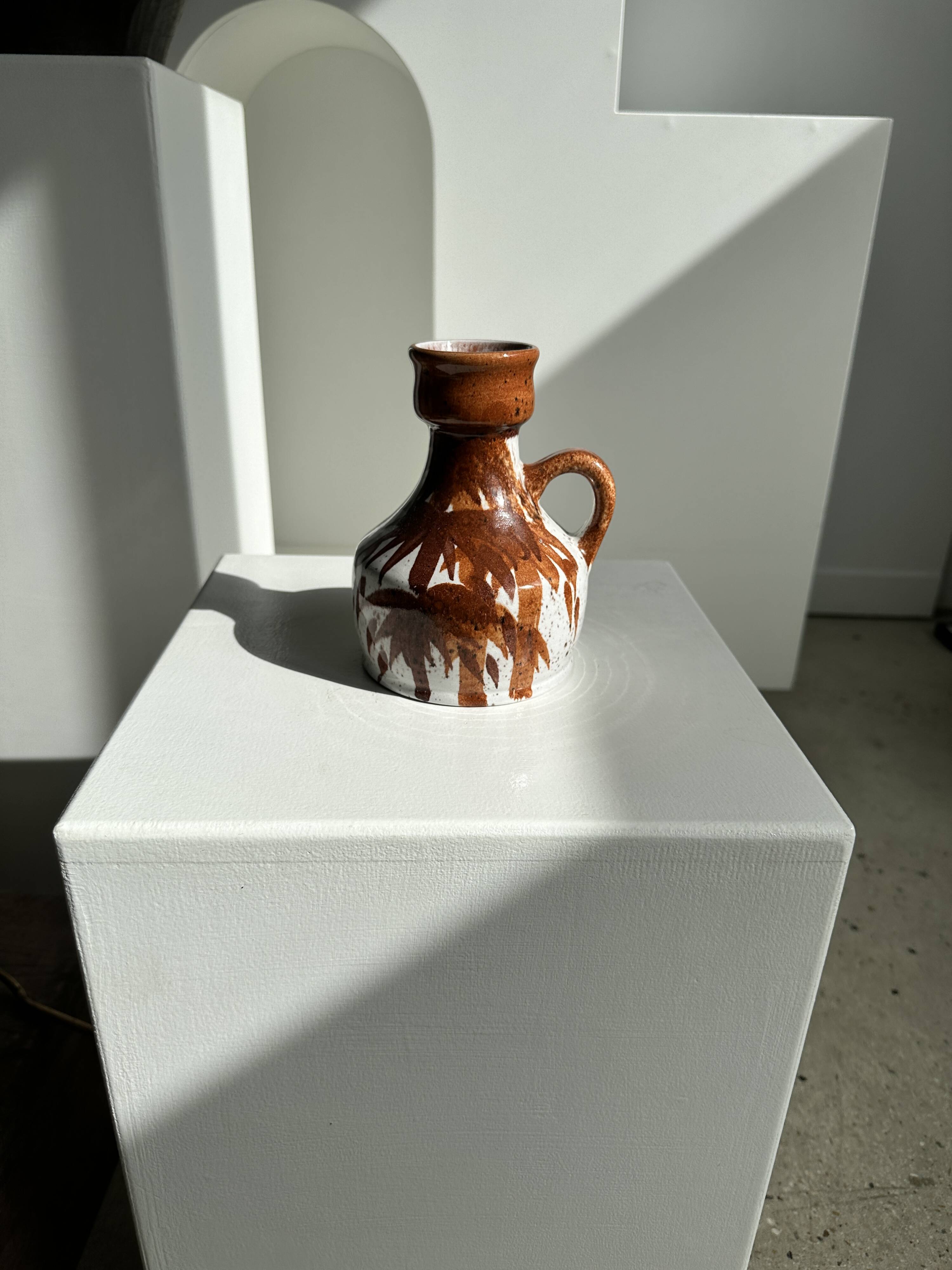 Small white and brown vase or pitcher West Germany H:15cm D:10.5cm