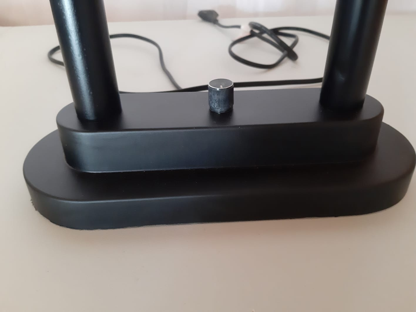 Desk lamp