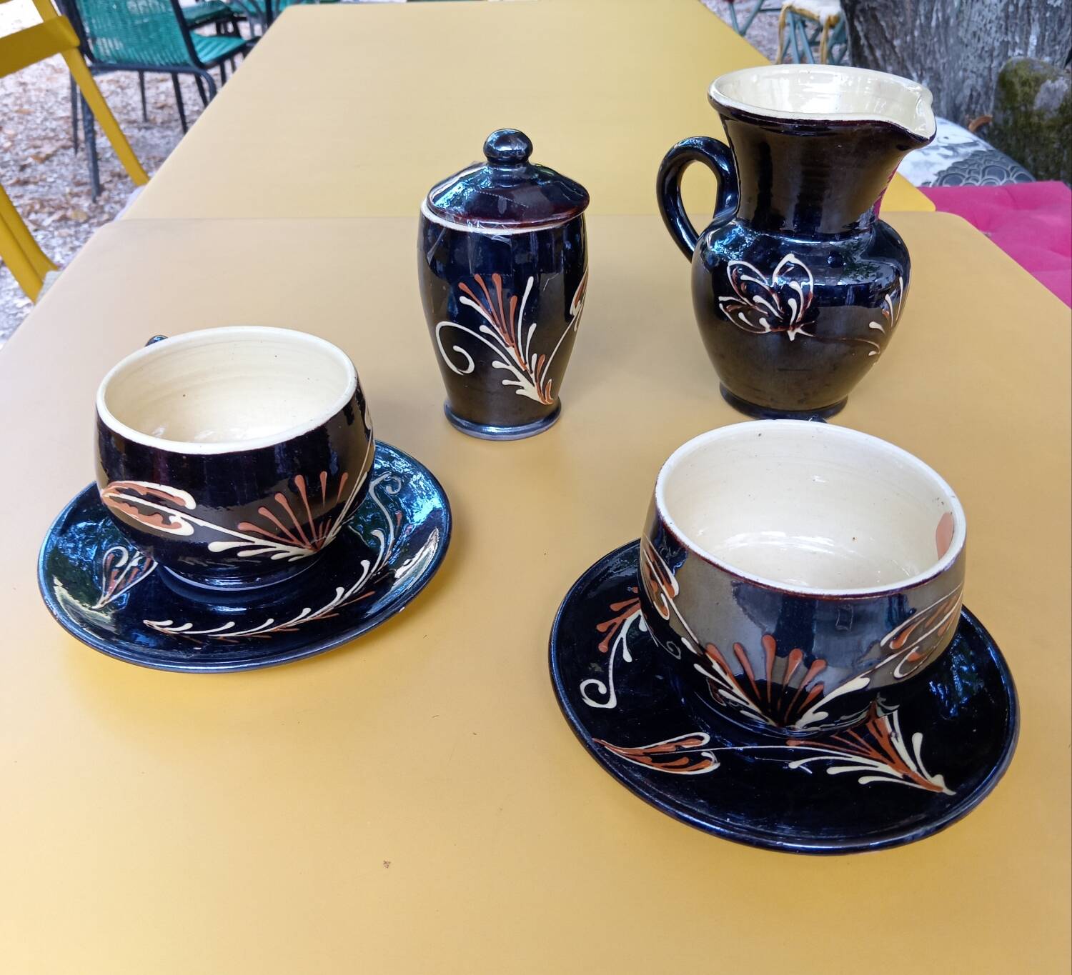 Ceramic stoneware lunch service