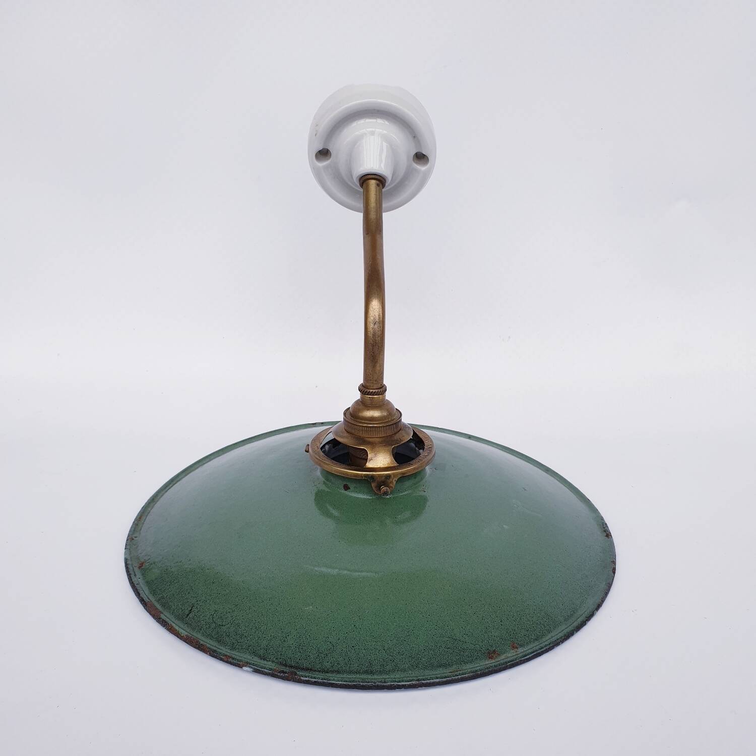 Swan neck and enamelled sheet metal wall light