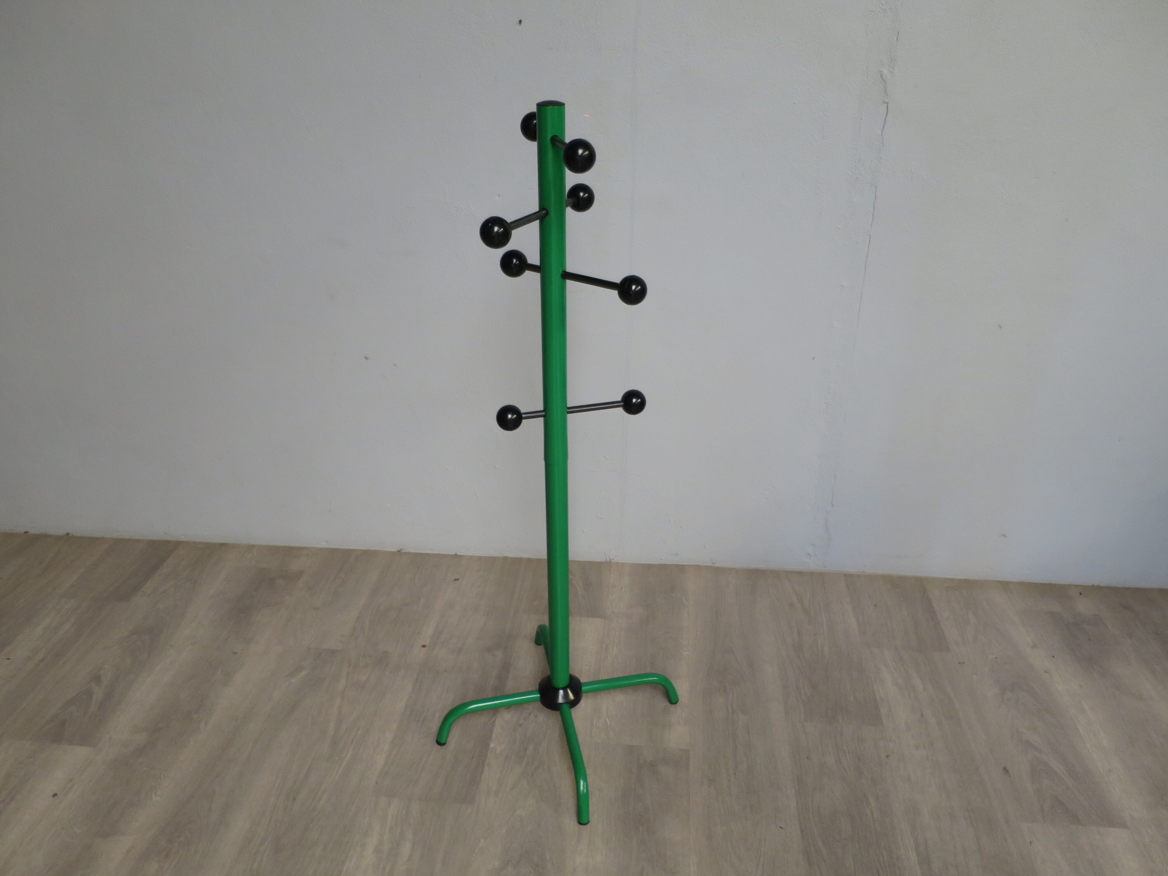 Coat rack balls 70s
