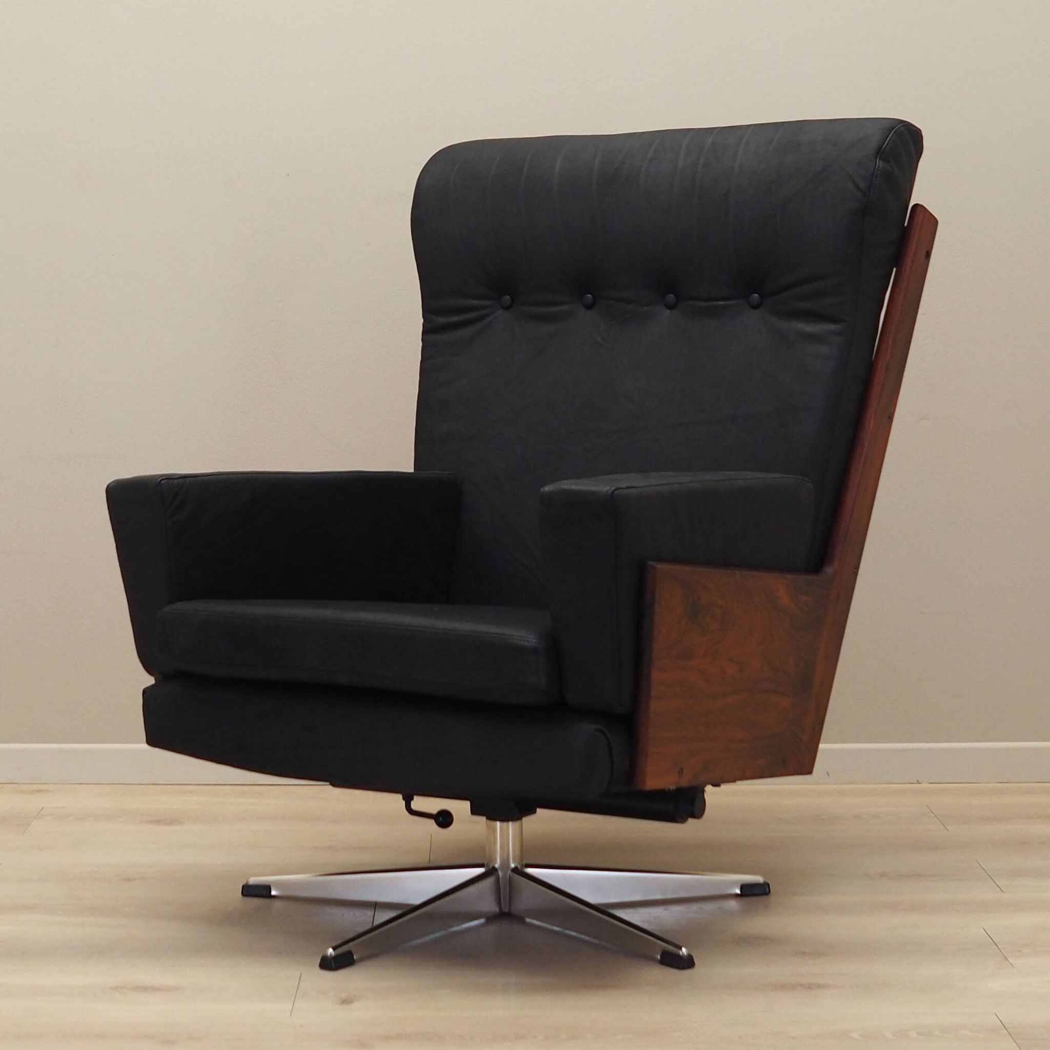 Fauteuil de bureau en cuir, design danois, années 1970, production : Danemark