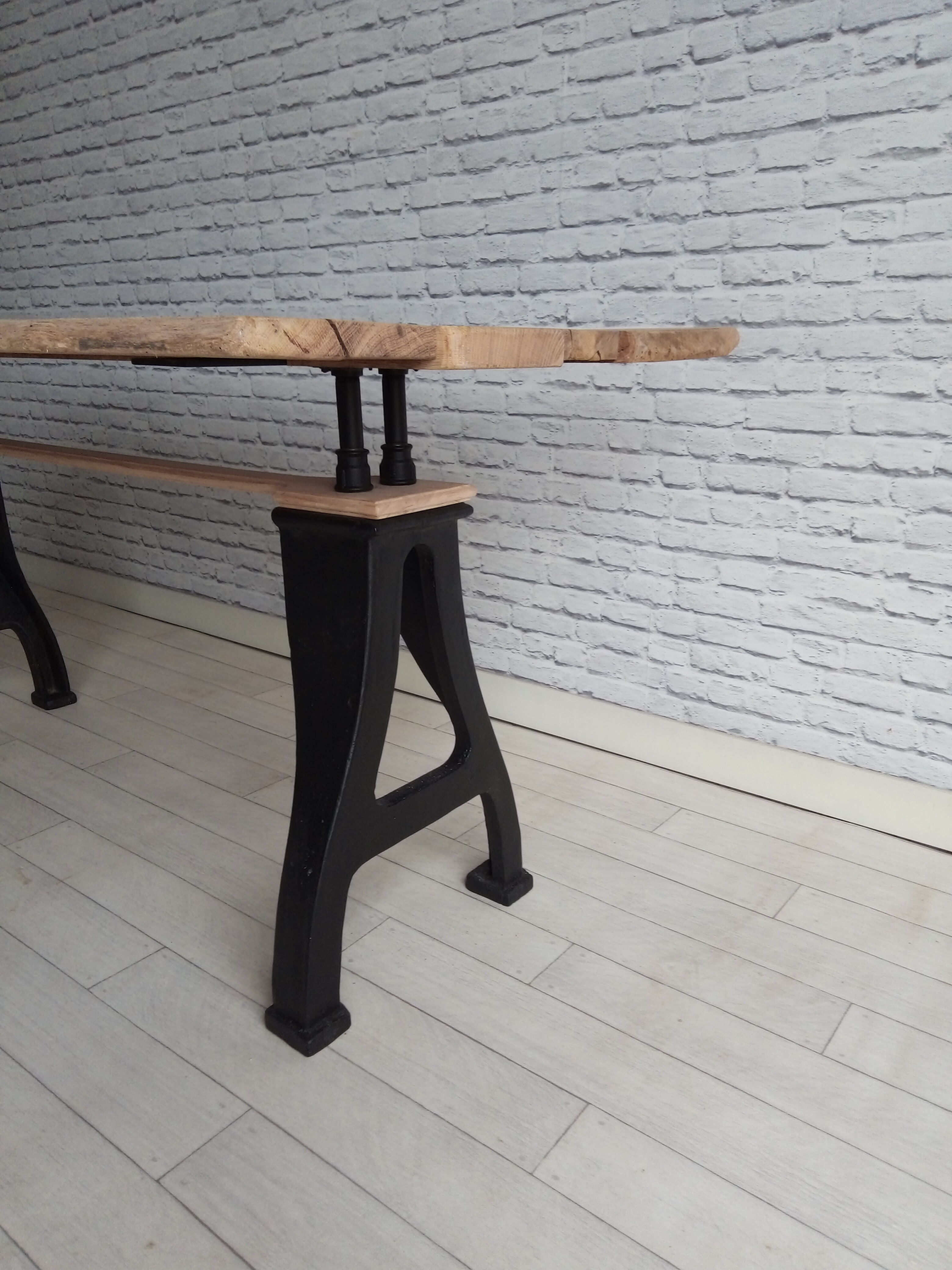 Industrial table 4 / 6 people