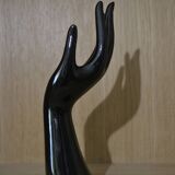 Main baguier noir soliflore