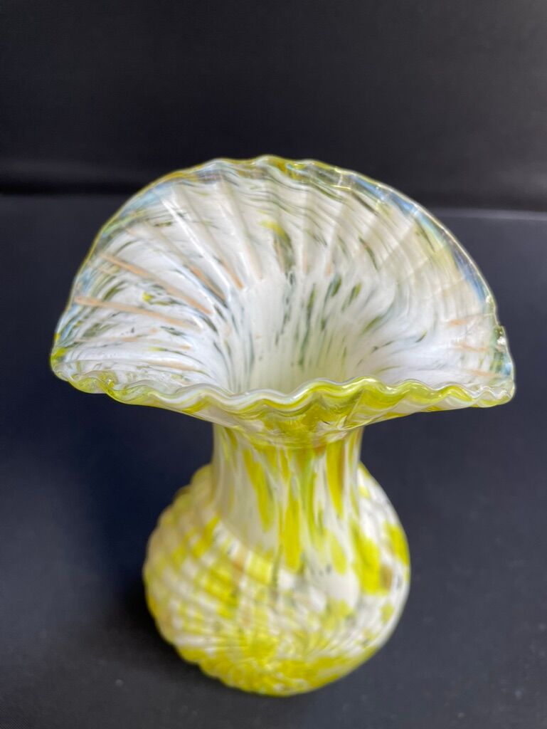 Vase Bouquet Holder "Sun" - F. T. Legras listed