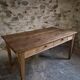 Table à manger rustique de ferme française, deux tiroirs, années 1920–1940