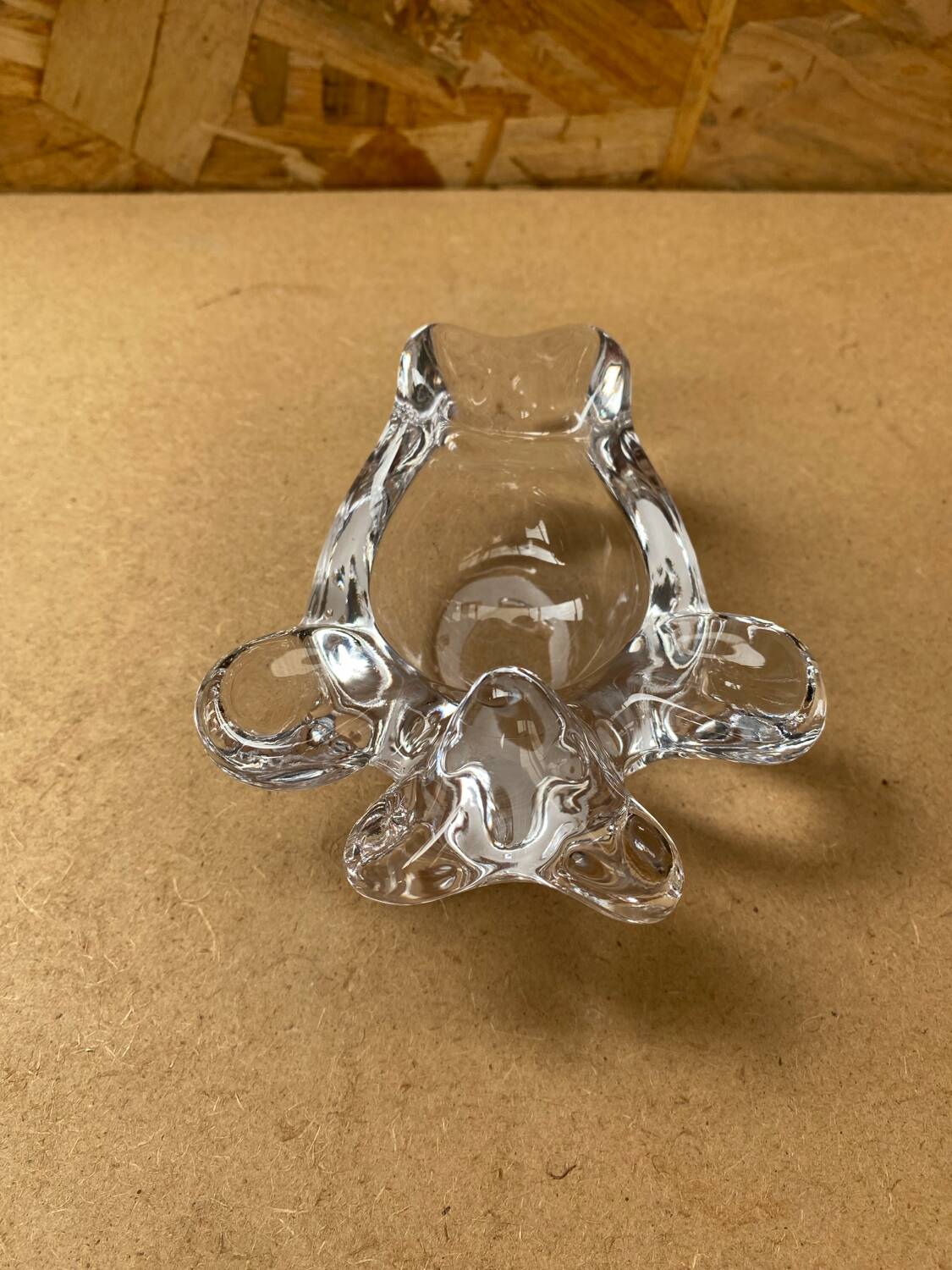 Old vintage vannes crystal bear shaped pocket ashtray