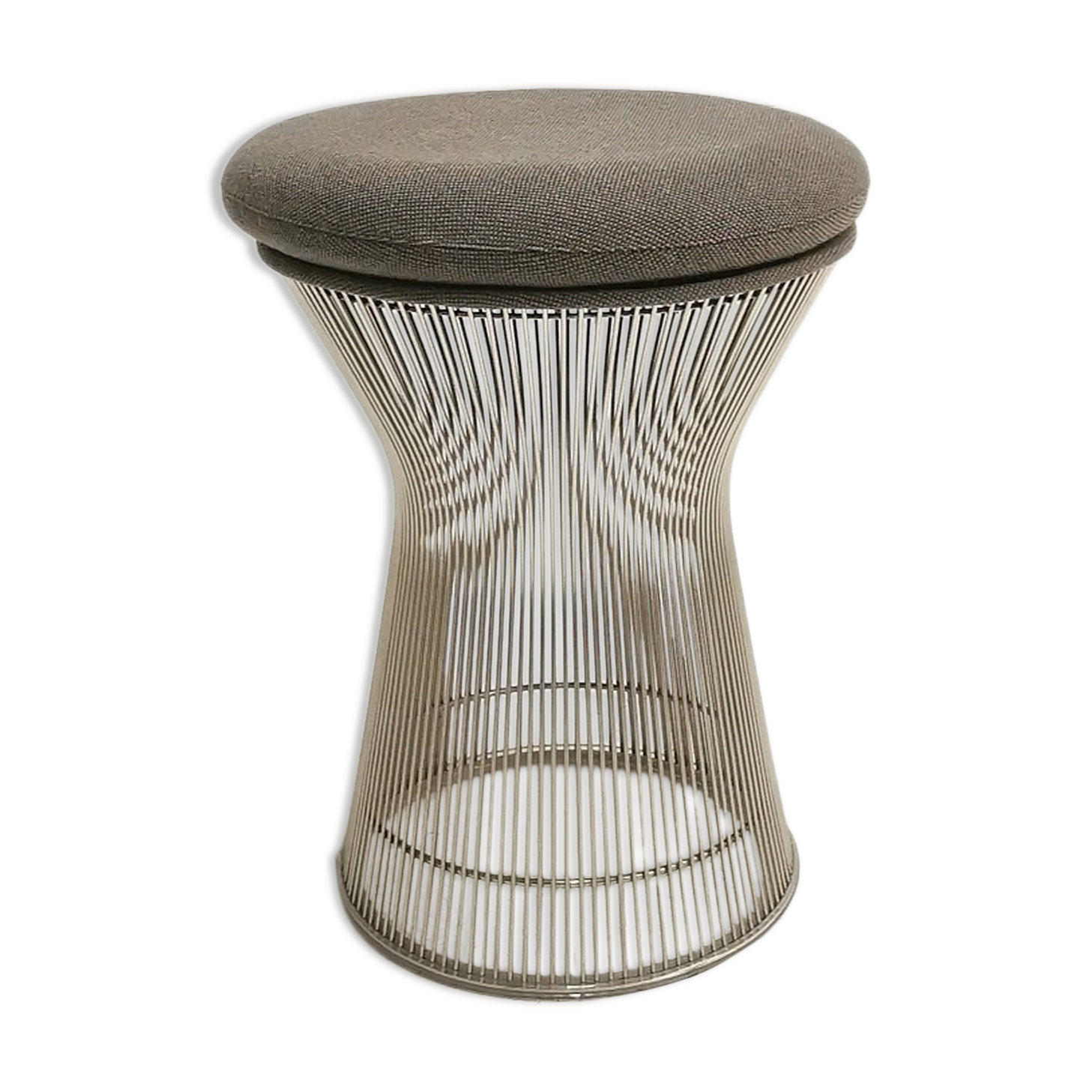 Warren Platner's Stool, Knoll International