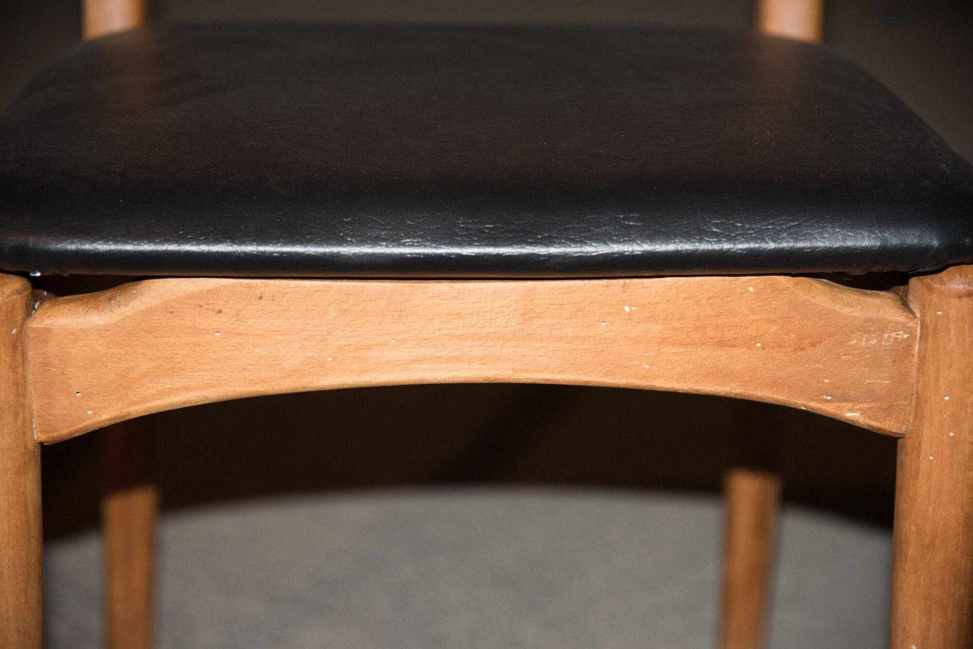 Series of 4 Scandinavian chairs 50/60s